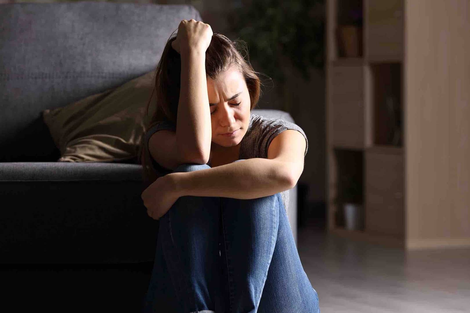 Woman in need of grief and loss therapy program in New Hampshire