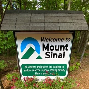 Mt Sinai Sign