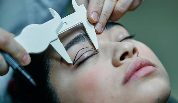 Monolid vs Double Eyelid